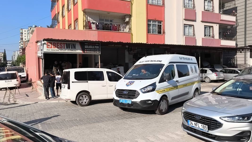 Bir garip olay! Taburede otururken silahlı saldırıya uğradı 2